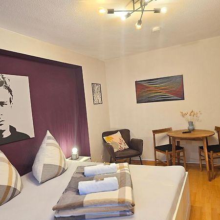 Doppelzimmer 1 I Geteiltes Bad & Kueche I Mit Dem Zug Nur 4 Min Bis Zum Hauptbahnhof 프라이부르크 임 브리스가우 외부 사진
