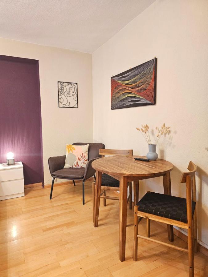 Doppelzimmer 1 I Geteiltes Bad & Kueche I Mit Dem Zug Nur 4 Min Bis Zum Hauptbahnhof 프라이부르크 임 브리스가우 외부 사진